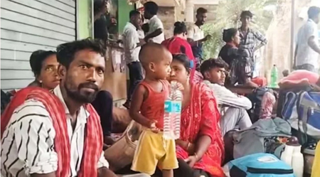 बॉर्डर पर बैठे अपने ही घुसपैठियों को देख बौखलाया बांग्लादेश, भारत पर लगाया जबरन बांग्लादेशी सीमा में धकेलने का आरोप