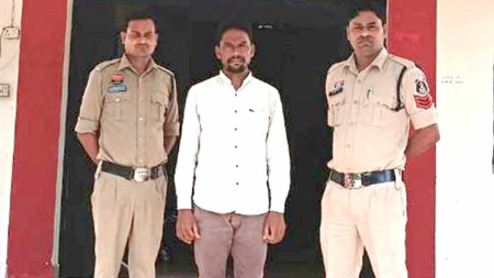 1.16 करोड़ का धान घोटाला : खरीदी केंद्र प्रभारी गिरफ्तार, 3742 क्विंटल धान गबन का आरोप