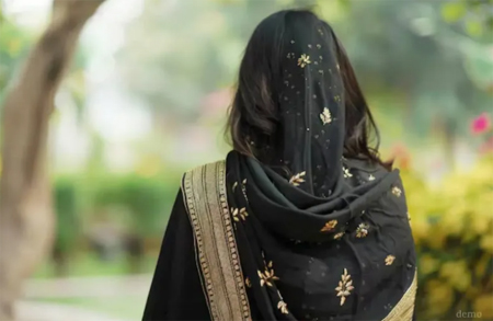 ‘बच्चे ने मम्मी को ब्वॉयफ्रेंड से मिलते देख लिया…’, उतार दिया मौत के घाट