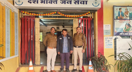 किस्तें जमा करने के बजाय 1.68 लाख लेकर फरार हाेने वाला बैंक मैनेजर गिरफ्तार