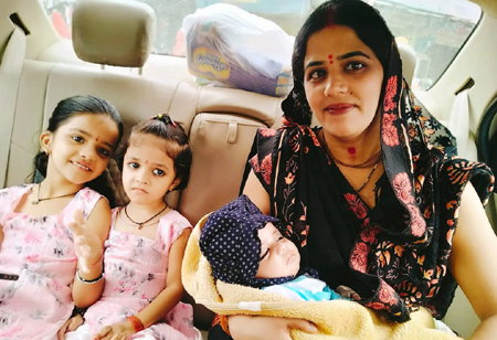 एक ही परिवार की तीन मौतों से सनसनी, मां और दो बेटियों ने संदिग्ध हालात में दम तोड़ा
